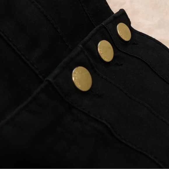 Refuge High Rise Shorts High Waisted Stretch Black - Picture 2 of 3